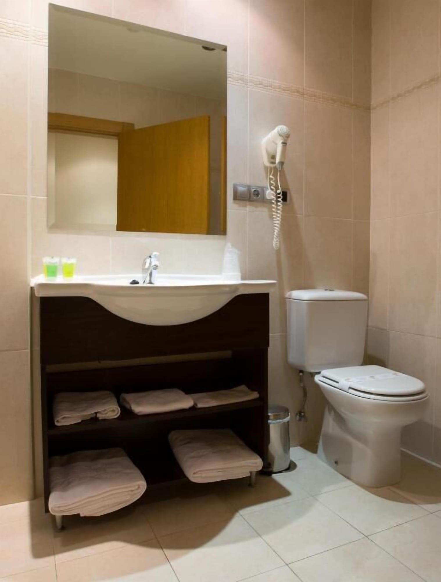 Hotel La Borona Хихон Экстерьер фото