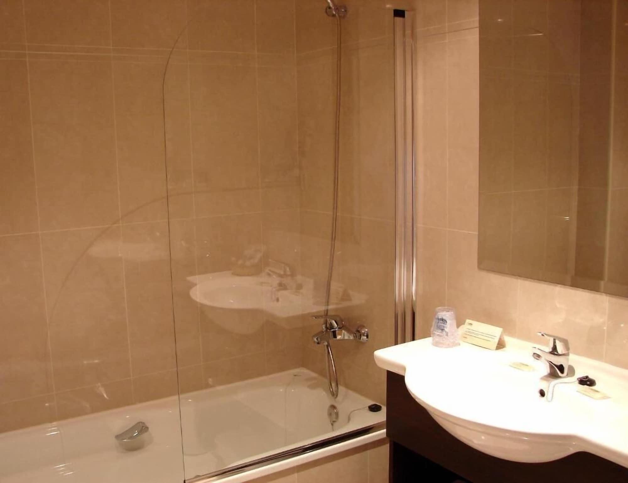 Hotel La Borona Хихон Экстерьер фото